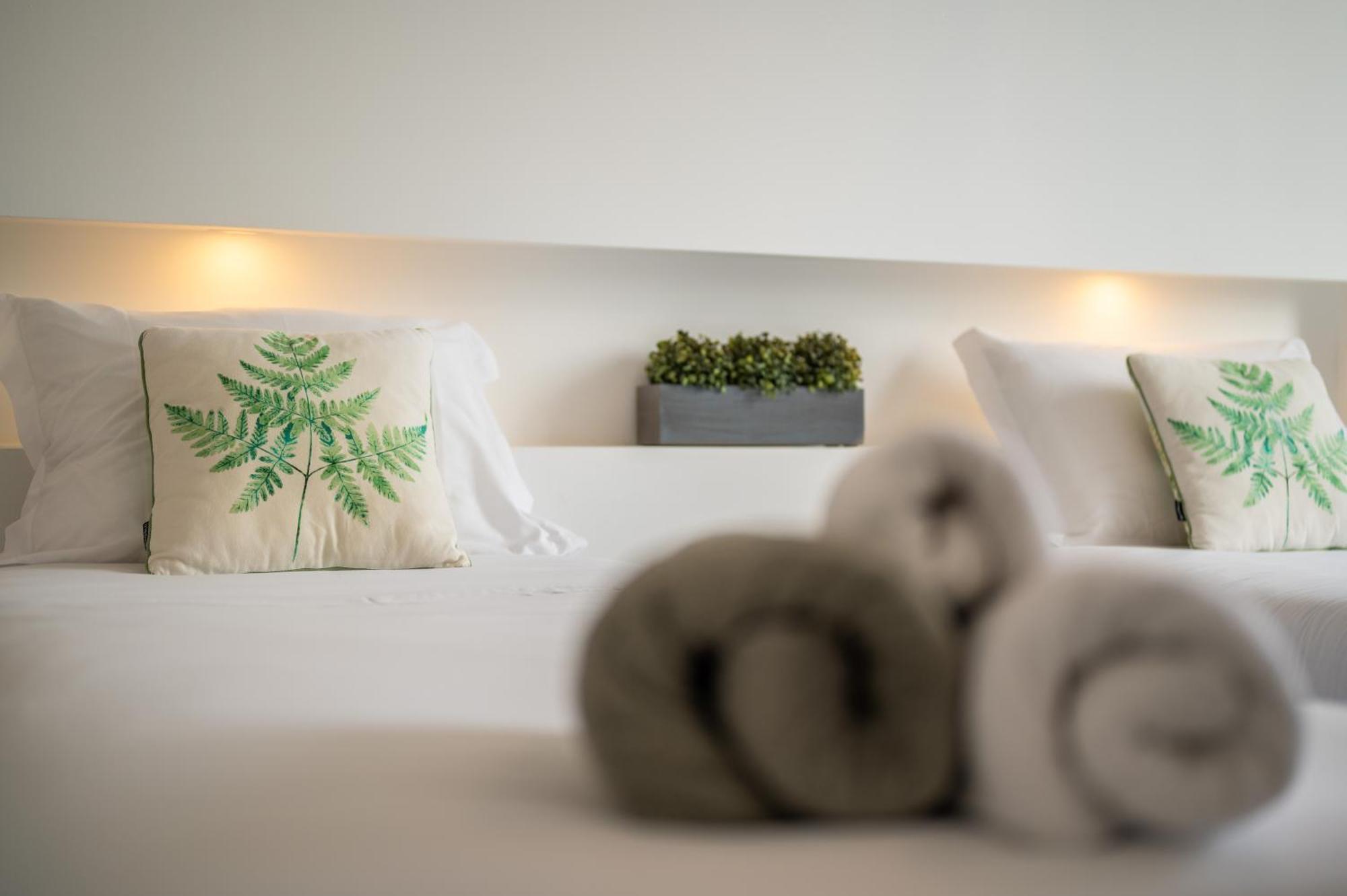 P&H Holiday Beach Apt Ponta Delgada Exterior foto